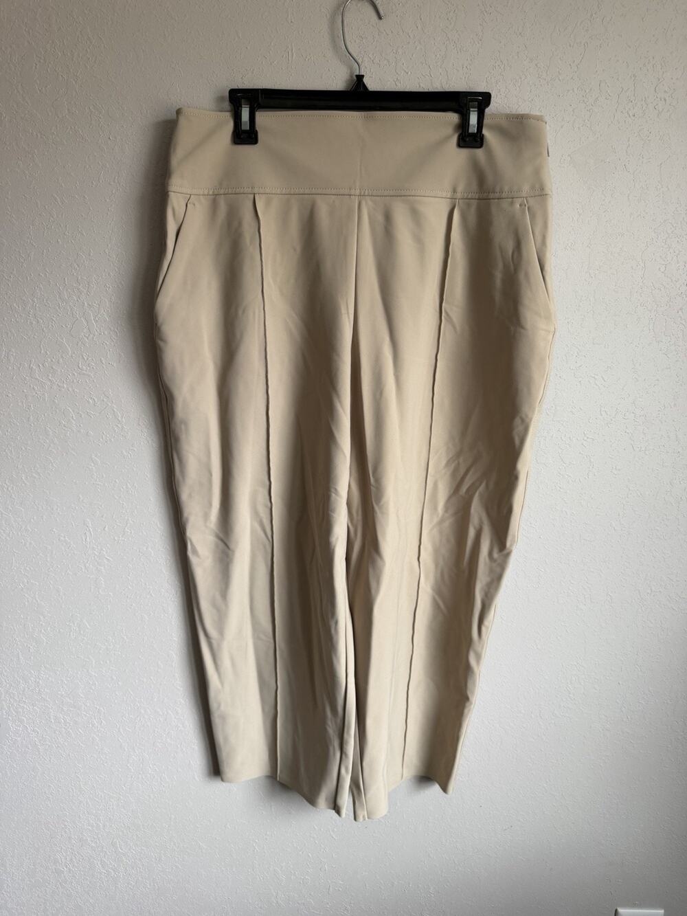 Athleta Biege Stellar Wide Leg Crop Pants Womens 14 Business Casual Careerwear
